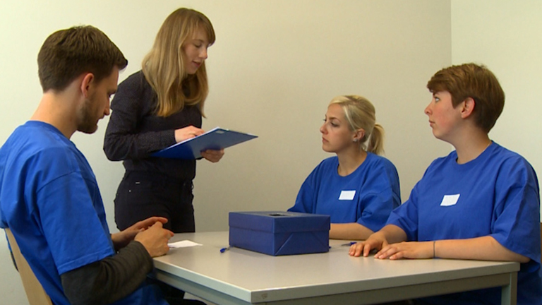 The Social Dimension of Stress: Experimental Manipulations of Social Support and Social Identity in the Trier Social Stress Test thumbnail